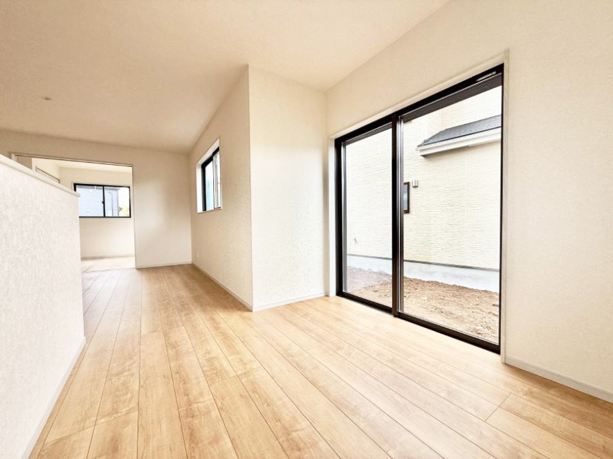 ���r���O ���������R�Ɖ�b�����܂��A�S�n�悢�ЂƂƂ�