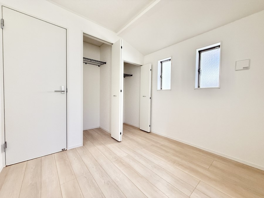 �q������ �������v���C�x�[�g��ԂƂ��ĐÂ��ŗ�������������񋟂��Ă���܂�