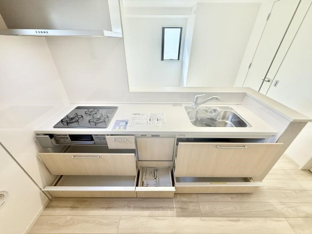 �L�b�`�� �������Ƒ����J��[�߂�A������̂���L�b�`��