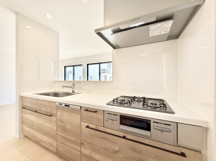 �L�b�`�� �������V���v���Ŕ������S�n�悢���Ԃ𐶂ރL�b�`�����