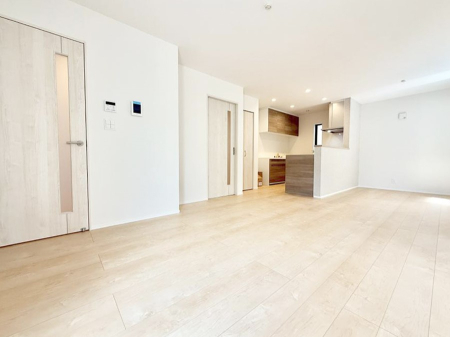 ���r���O �����������������Ɠ��ʂɂ���A�e���̋��