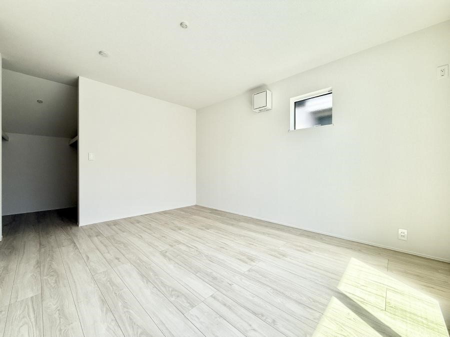 �q������ �������v���C�x�[�g��ԂƂ��ĐÂ��ŗ�������������񋟂��Ă���܂�