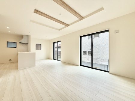 ���r���O ���������났�ƏΊ炪�W�܂�A�S���܂郊�r���O