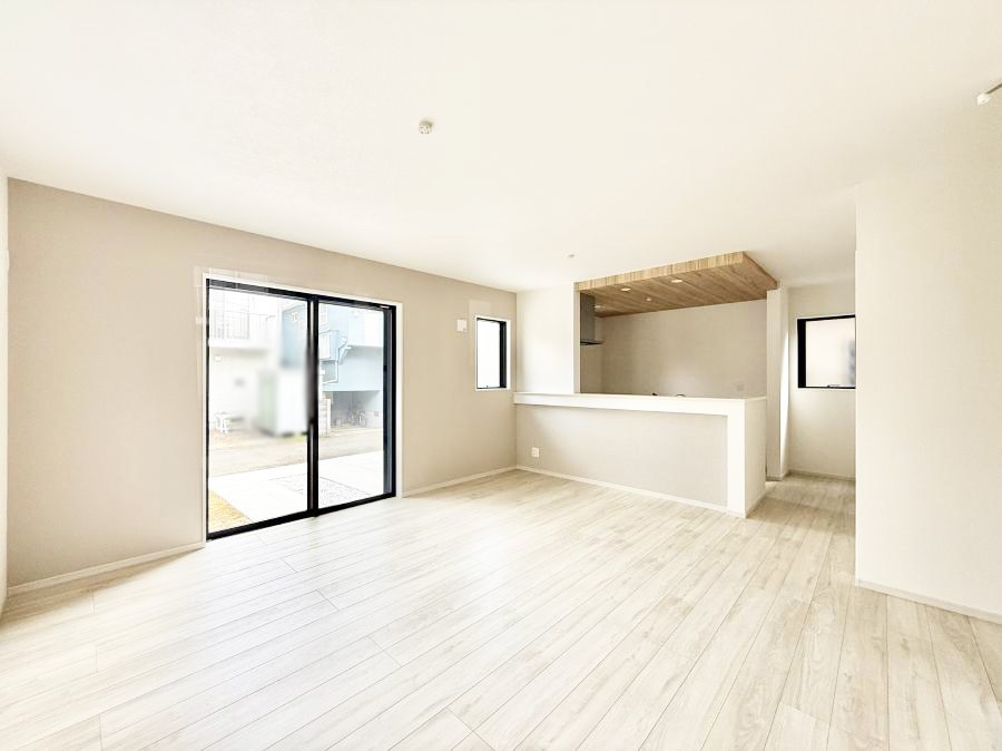 ���r���O ���������R�Ɖ�b�����܂��A�S�n�悢�ЂƂƂ�