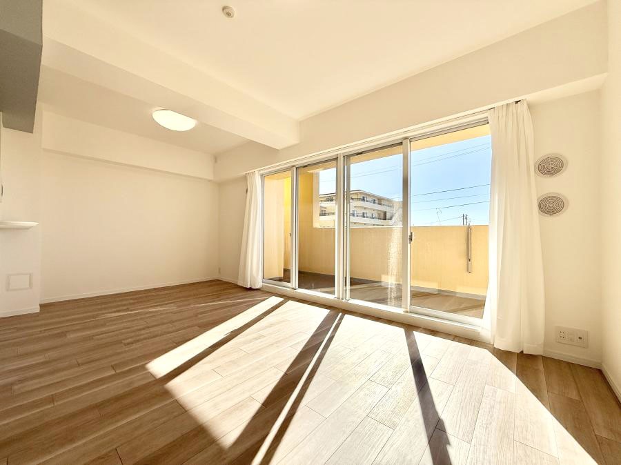 ���r���O ���������R�Ɖ�b�����܂��A�S�n�悢�ЂƂƂ�