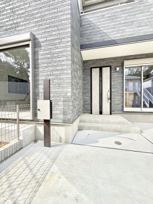 ���� �O�ρ� �Ƒ��ƃQ�X�g���₳�����}����A�S���܂錺��