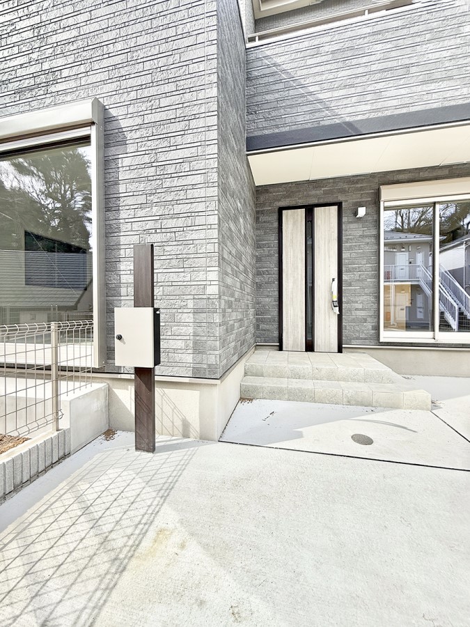 ���� �O�ρ� �Ƒ��ƃQ�X�g���₳�����}����A�S���܂錺��