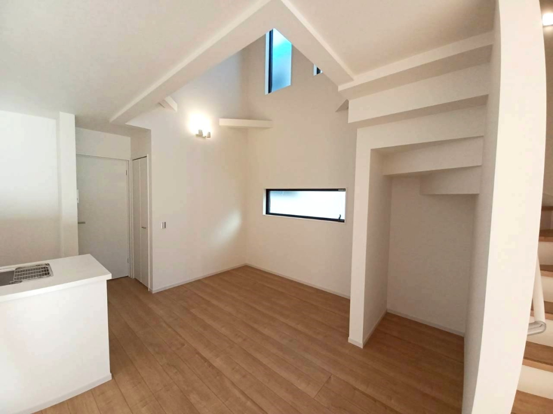 ���r���O ���������R�Ɖ�b�����܂��A�S�n�悢�ЂƂƂ�