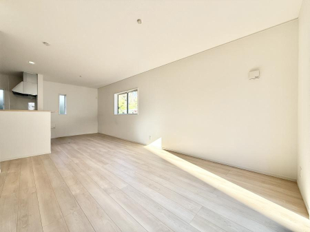 ���r���O ���������났�ƏΊ炪�W�܂�A�S���܂郊�r���O