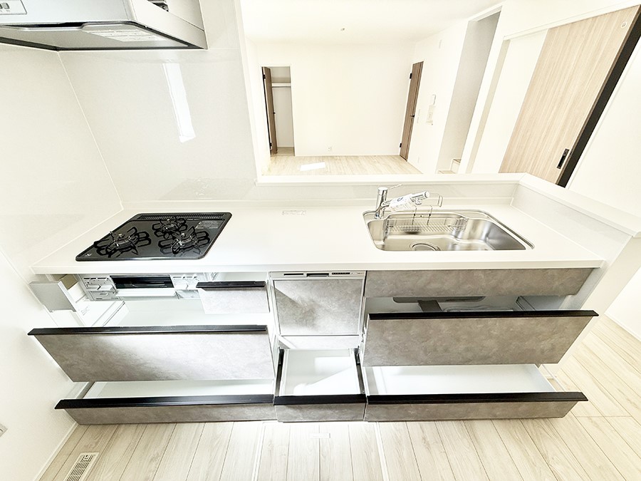 �L�b�`�� �������Ƒ����J��[�߂�A������̂���L�b�`��