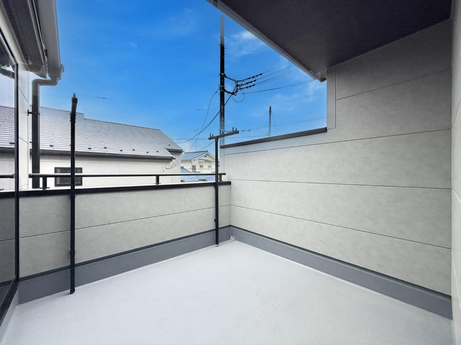 �o���R�j�[ ������ �G�߂̈ڂ낢����������J���I�ȋ�Ԃł�