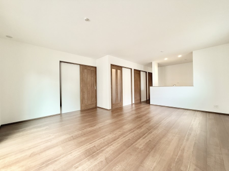 ���r���O �����������������Ɠ��ʂɂ���A�e���̋��