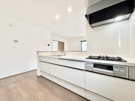 �L�b�`�� �������V���v���Ŕ������S�n�悢���Ԃ𐶂ރL�b�`�����