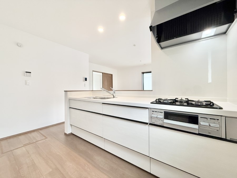 �L�b�`�� �������V���v���Ŕ������S�n�悢���Ԃ𐶂ރL�b�`�����