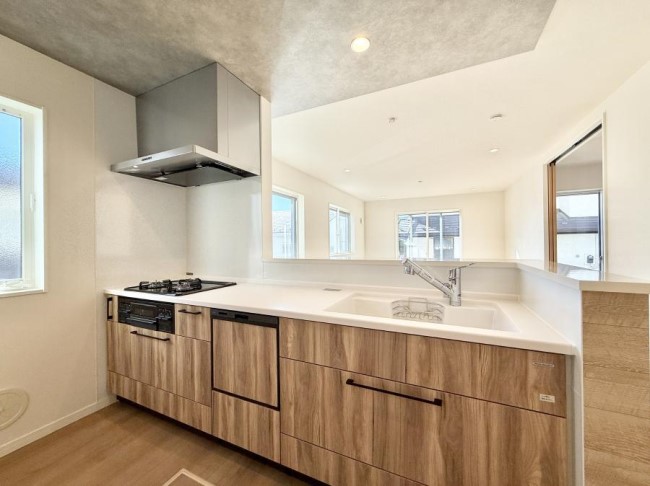 �L�b�`�� ���������y���݂ƐH�ׂ�K����͂���L�b�`��