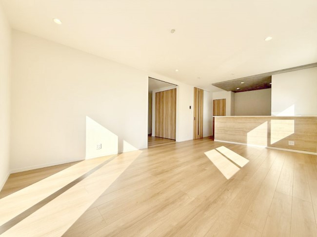 ���r���O ���������났�ƏΊ炪�W�܂�A�S���܂郊�r���O