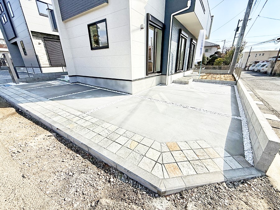  �O�ρ������̒��Ԃ����K��