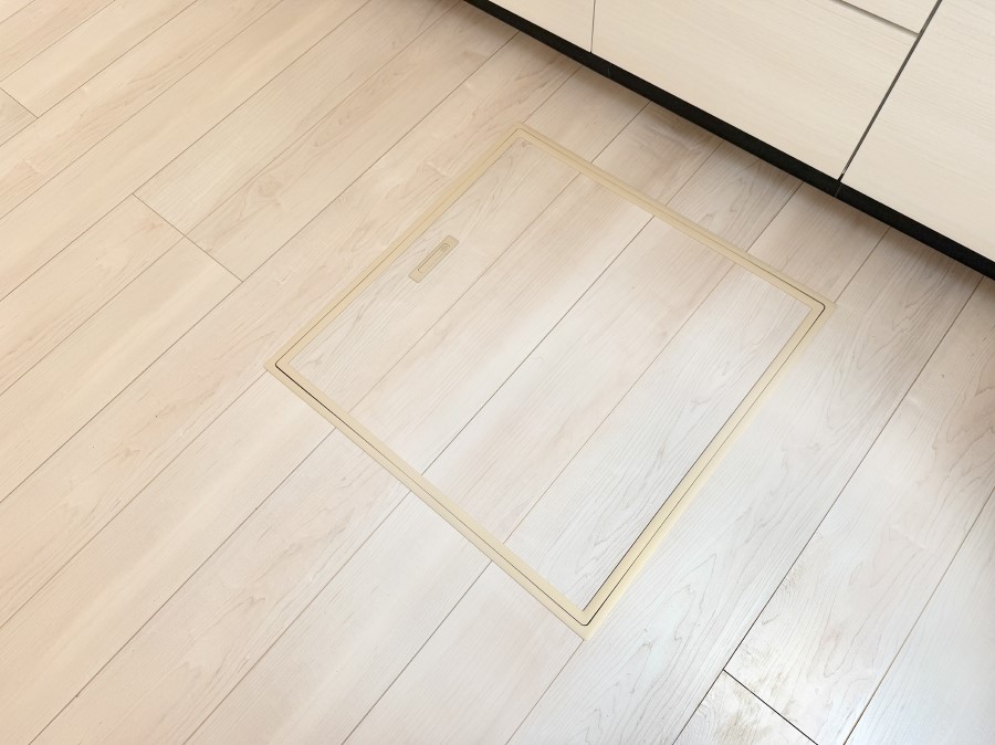 ���̑����� �ݔ����B�ꂽ���[�X�y�[�X�ŉƑS�̂��X�b�L��