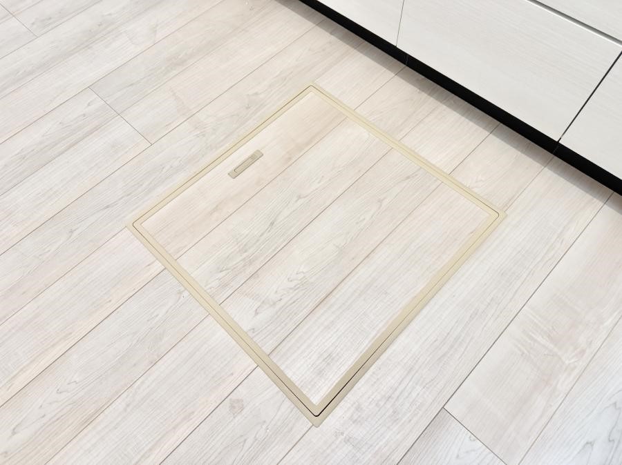 ���̑����� �ݔ����B�ꂽ���[�X�y�[�X�ŉƑS�̂��X�b�L��