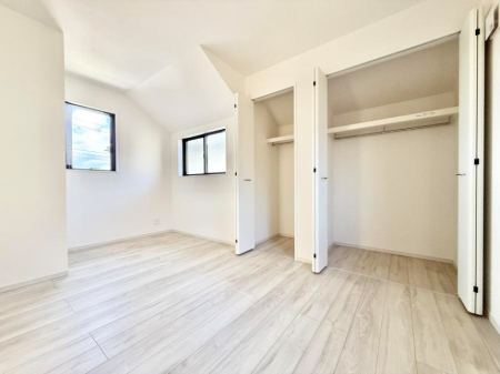 �Q�� ���������̔z�u��ʋC���̗ǂ��݌v�ŕ����̋�C�������炸�A��ɐV�N�ȋ�C������܂�