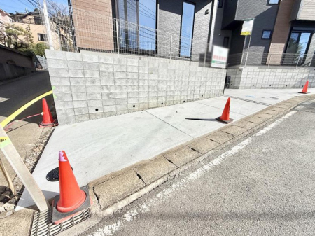  �O�ρ��J�[�X�y�[�X�L