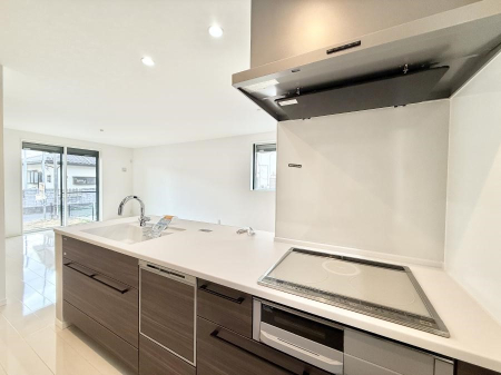 �L�b�`�� �������Ƒ����J��[�߂�A������̂���L�b�`��