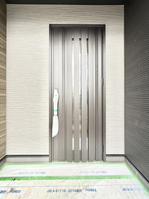 ���� �O�ρ� �V���v���Ŕ������A�Z�܂��̑���ۂ��ʂ錺�ւł�