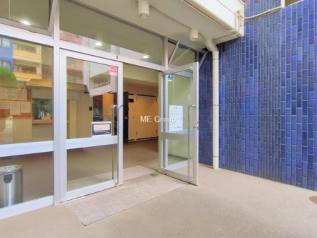 �G���g�����X �O�ρ��A�邽�тɈ��S����^���Ă����A���J�ɊǗ����ꂽ���L���