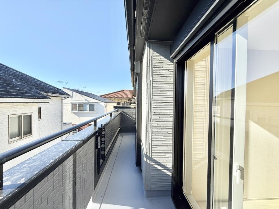 �o���R�j�[ ������ �G�߂̈ڂ낢����������J���I�ȋ�Ԃł�