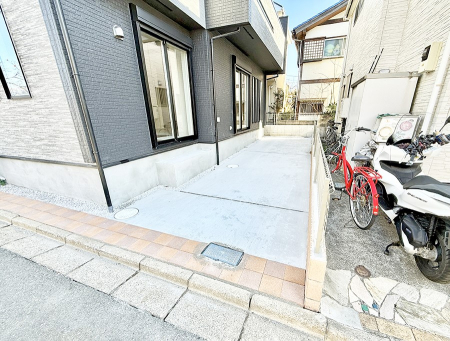  �O�ρ��J�[�X�y�[�X�L