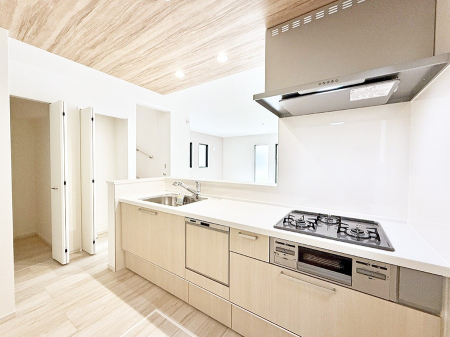 �L�b�`�� ���������y���݂ƐH�ׂ�K����͂���L�b�`��