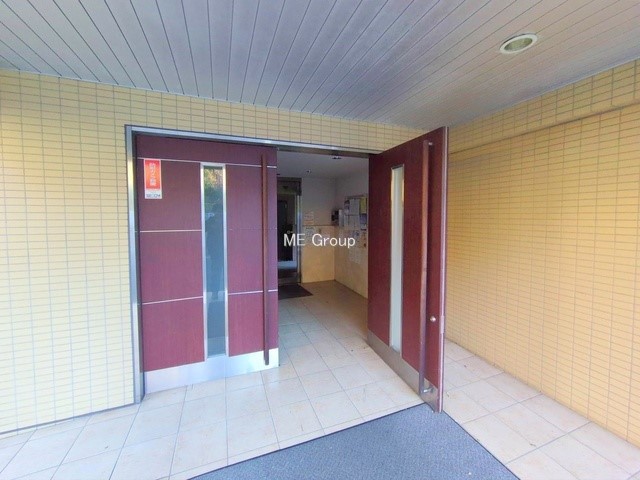 �G���g�����X �O�ρ��A�邽�тɈ��S����^���Ă����A���J�ɊǗ����ꂽ���L���