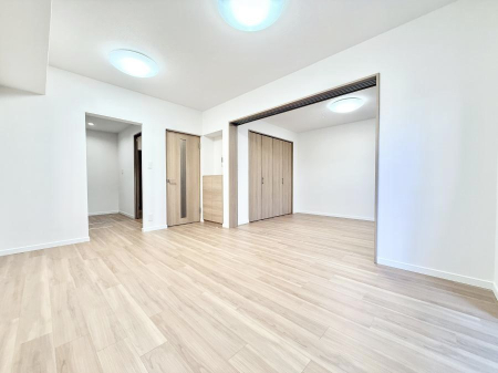 ���r���O ���������S�n�̂����A���z�̃��r���O