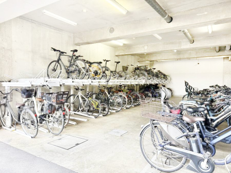 ���ӊ� �X�[�p�[ 900m �H�i�ق����Ώ��R�X