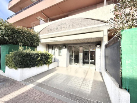 �G���g�����X �O�ρ��A�邽�тɈ��S����^���Ă����A���J�ɊǗ����ꂽ���L���