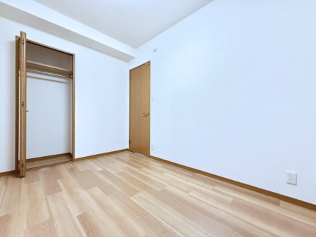 ���̑����� �������D��ŉ��₩�Ȏ��Ԃ��������