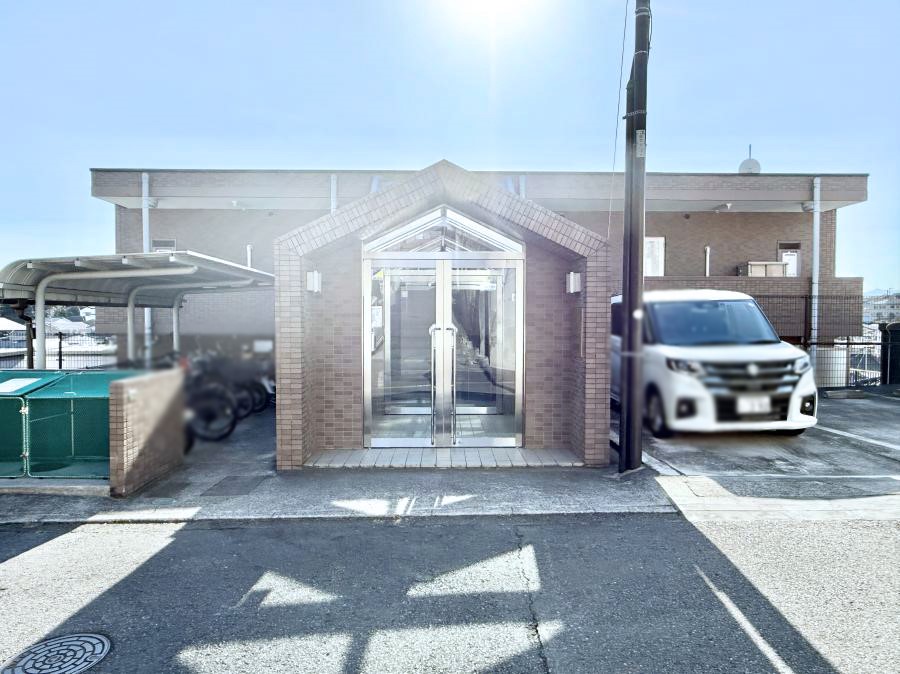 ���n�O�ώʐ^ �O�ρ��Ƒ��݂�Ȃ��Ί�ŉ߂�����A���S���̂���Z�܂�