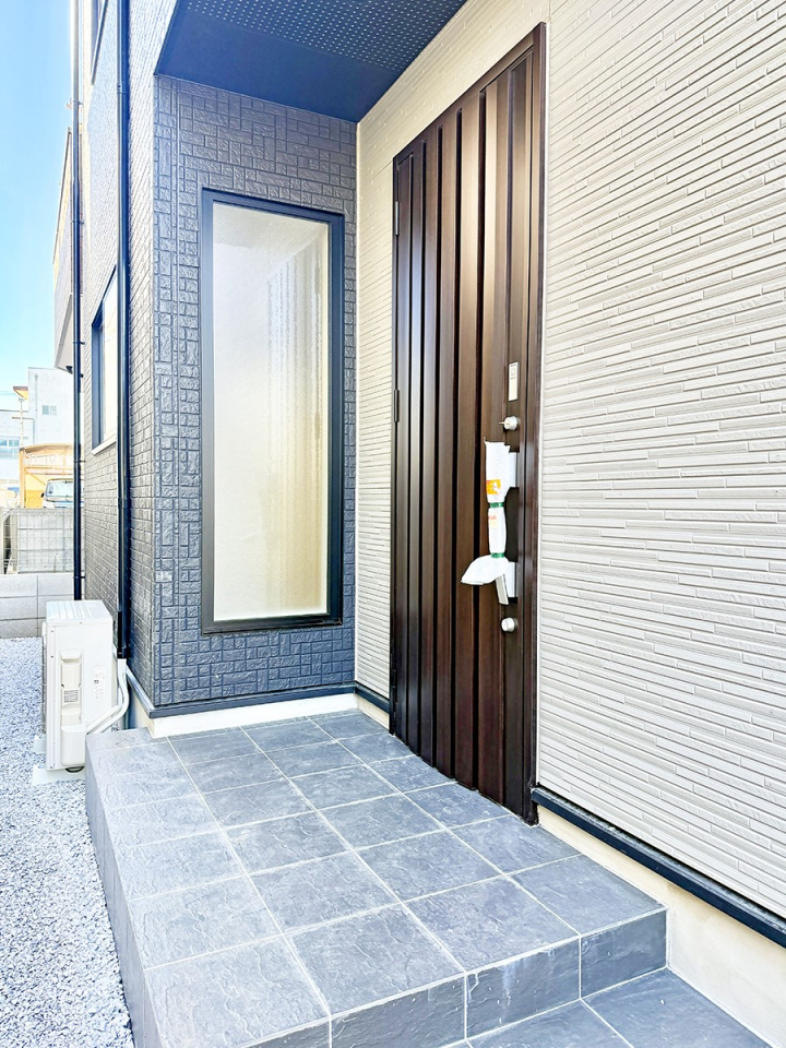 ���� �O�ρ� �V���v���Ŕ������A�Z�܂��̑���ۂ��ʂ錺�ւł�