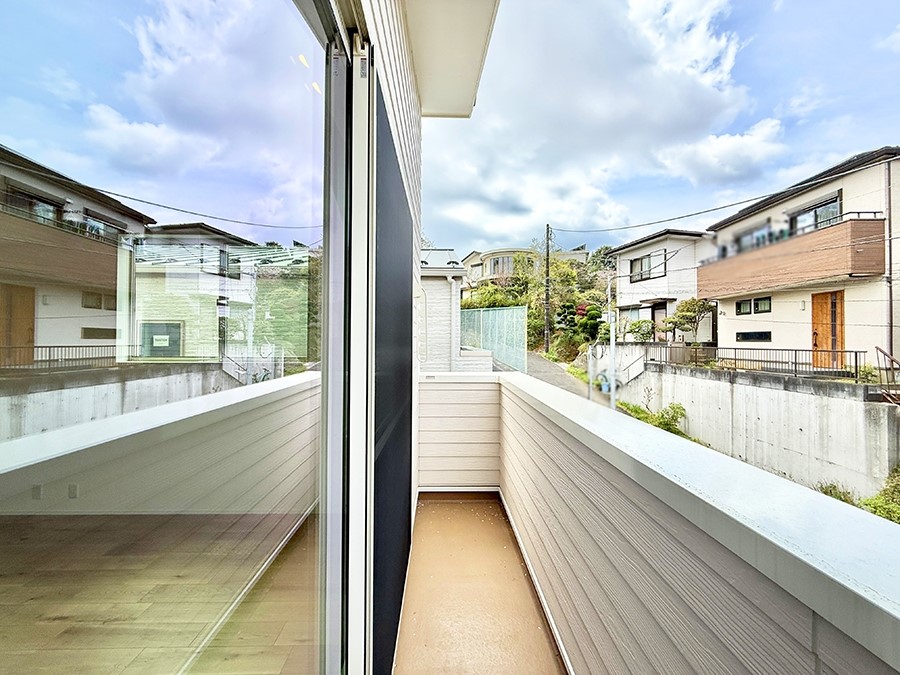 �o���R�j�[ ������ �G�߂̈ڂ낢����������J���I�ȋ�Ԃł�