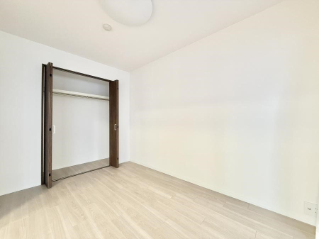 �q������ �������v���C�x�[�g��ԂƂ��ĐÂ��ŗ�������������񋟂��Ă���܂�