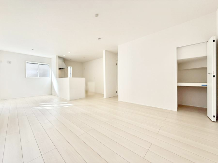 ���r���O ���������R�Ɖ�b�����܂��A�S�n�悢�ЂƂƂ�