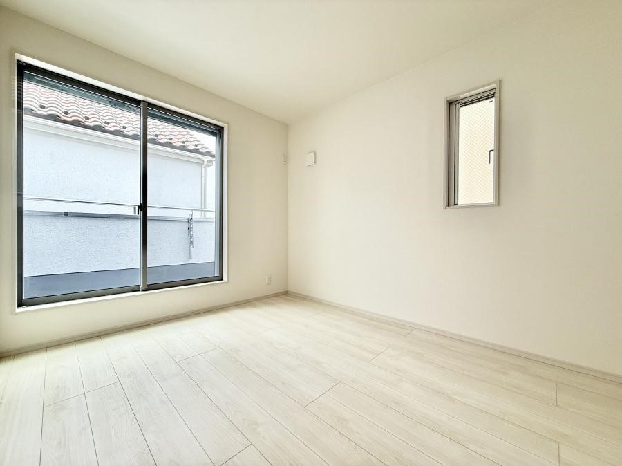 �Q�� ���������̔z�u��ʋC���̗ǂ��݌v�ŕ����̋�C�������炸�A��ɐV�N�ȋ�C������܂�