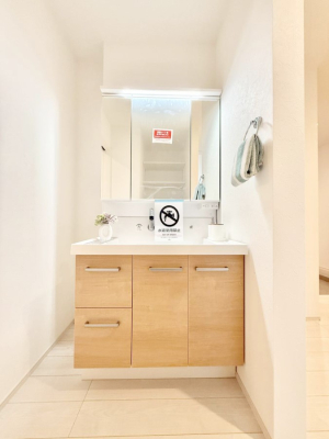 ���ʑ�E���ʏ� �������Ƒ��݂�Ȃ��g���₷���z�u�ł�