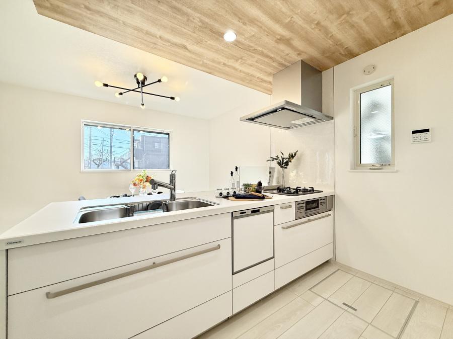 �L�b�`�� �������Ƒ��ƂȂ���A�R�~���j�P�[�V�����̏�