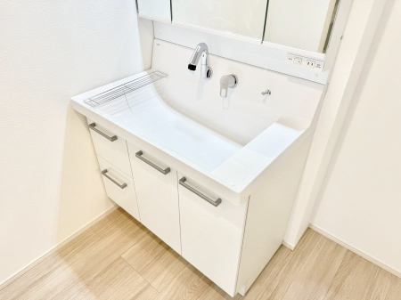 ���̑����� �ݔ����ׂ��������܂Ő􂢂₷���֗��ȃn���h�V�����[�t��