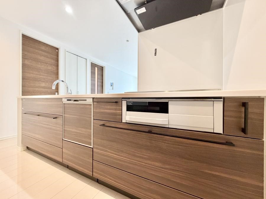 �L�b�`�� �������V���v���Ŕ������S�n�悢���Ԃ𐶂ރL�b�`�����