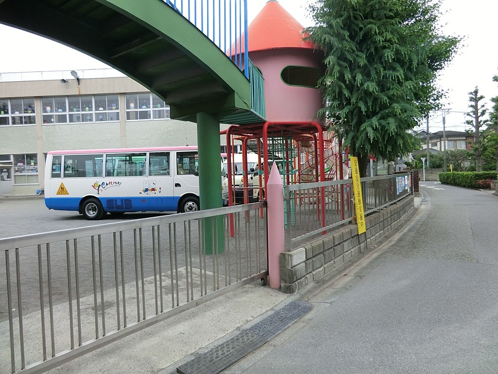 ���ӊ� �c�t���E�ۈ牀 500m �w�Z�@�l���͒����w�� �F�肱�ǂ��� �����c�t��