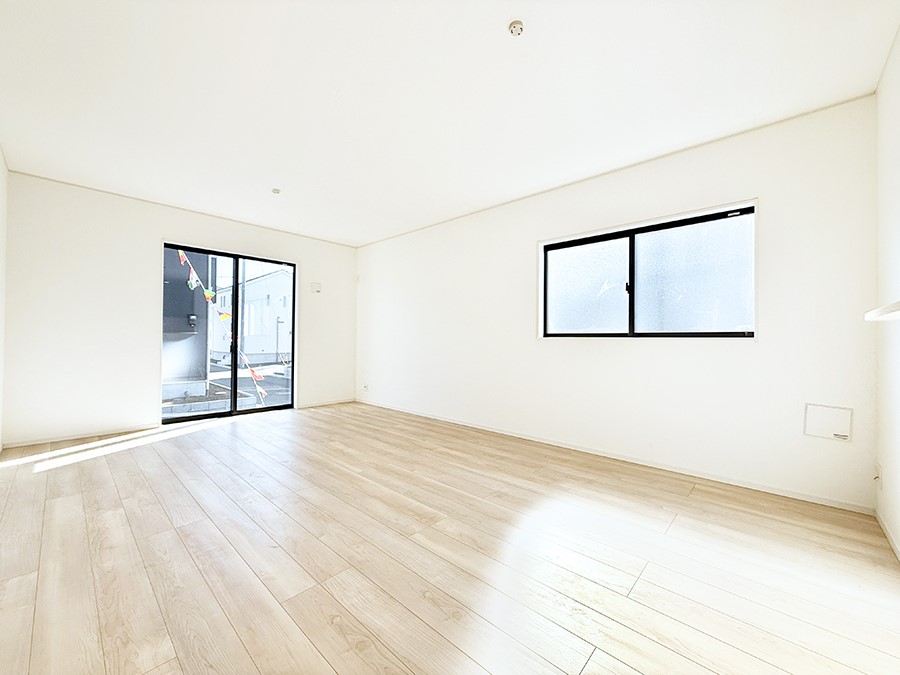 ���r���O ���������R�Ɖ�b�����܂��A�S�n�悢�ЂƂƂ�