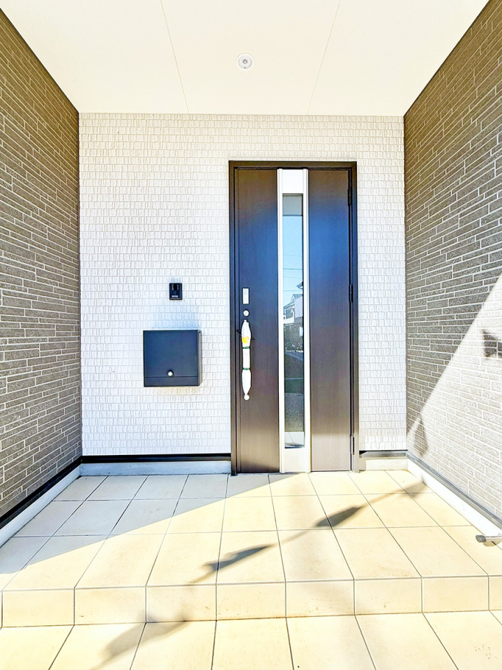 ���� �O�ρ� �V���v���Ŕ������A�Z�܂��̑���ۂ��ʂ錺�ւł�