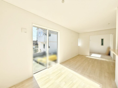 ���r���O ���������R�Ɖ�b�����܂��A�S�n�悢�ЂƂƂ�